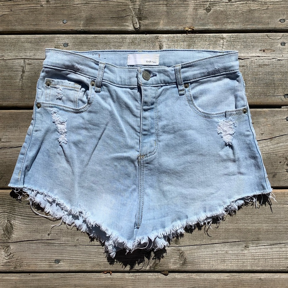 Retro high waist jean shorts